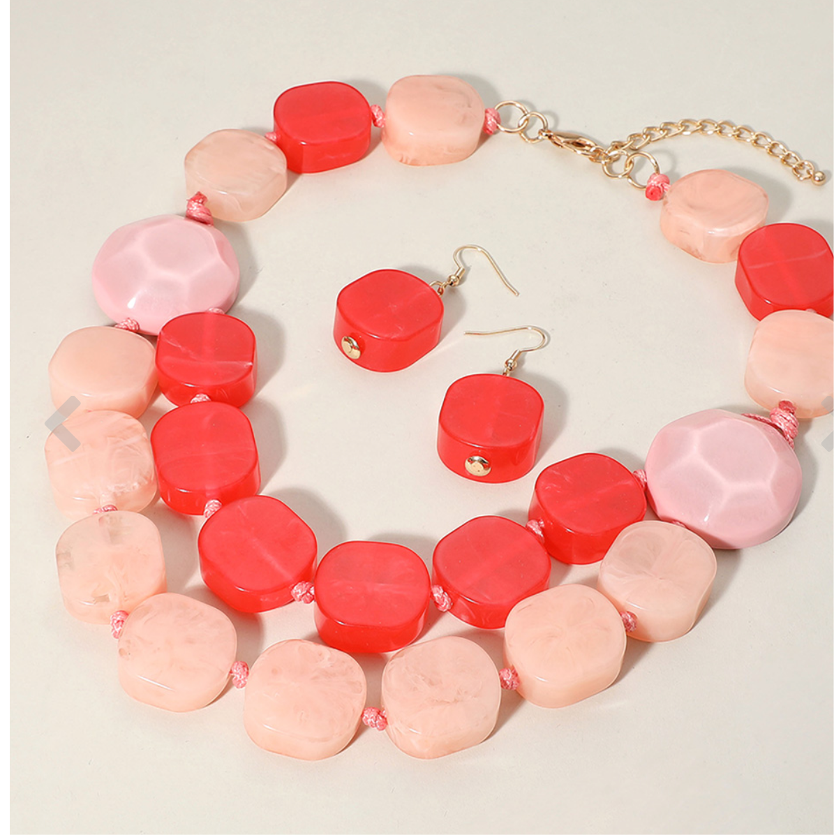 Chunky Resin Pebble Beaded Statement Necklace_Pink