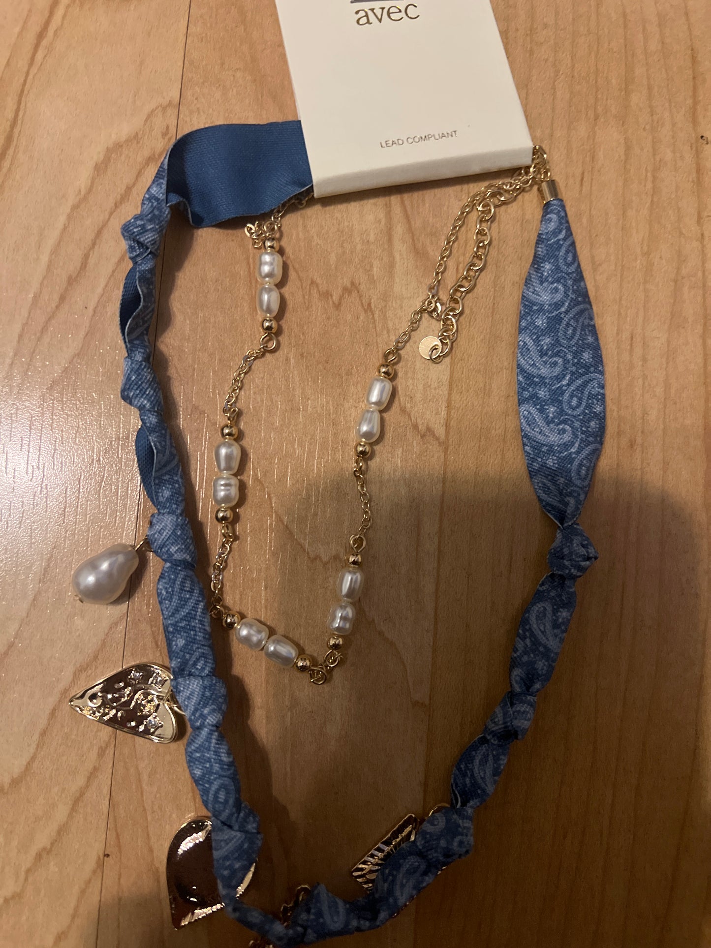 Bandana Scarf Necklace w-/Fresh Water Pearl Design