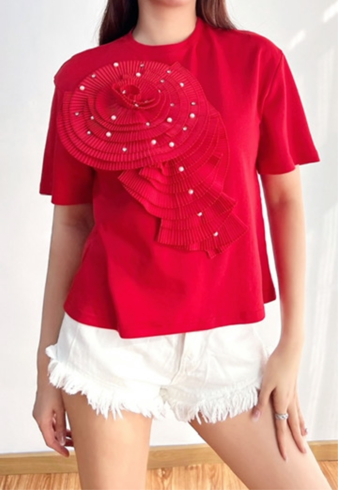 Floral Solid Color Short Sleeves T-Shirt with Bling