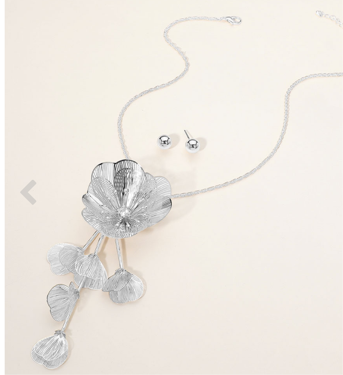 Timeless Beauty Floral Filigree Necklace