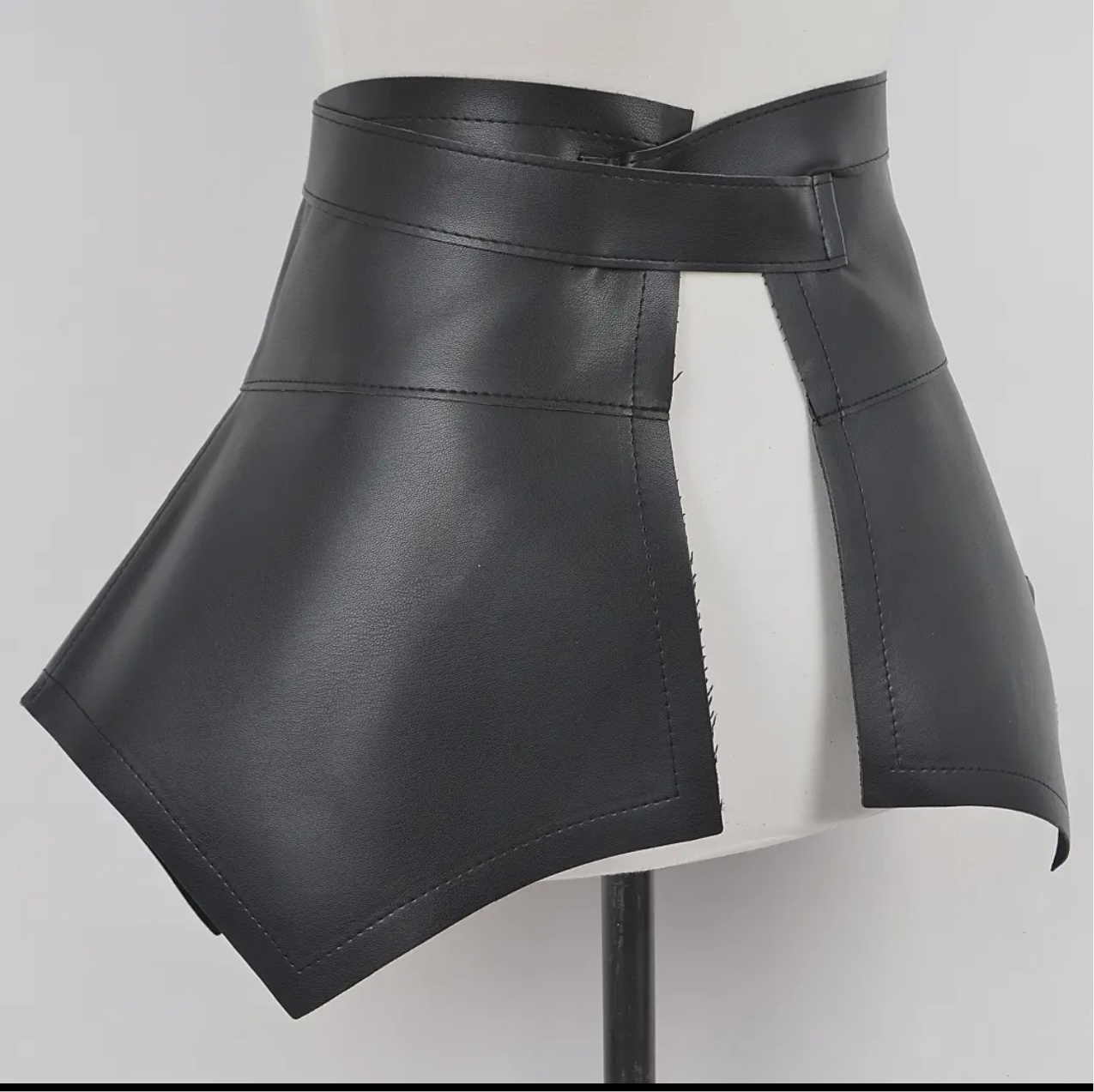 Faux Leather Belt Skirt_Black