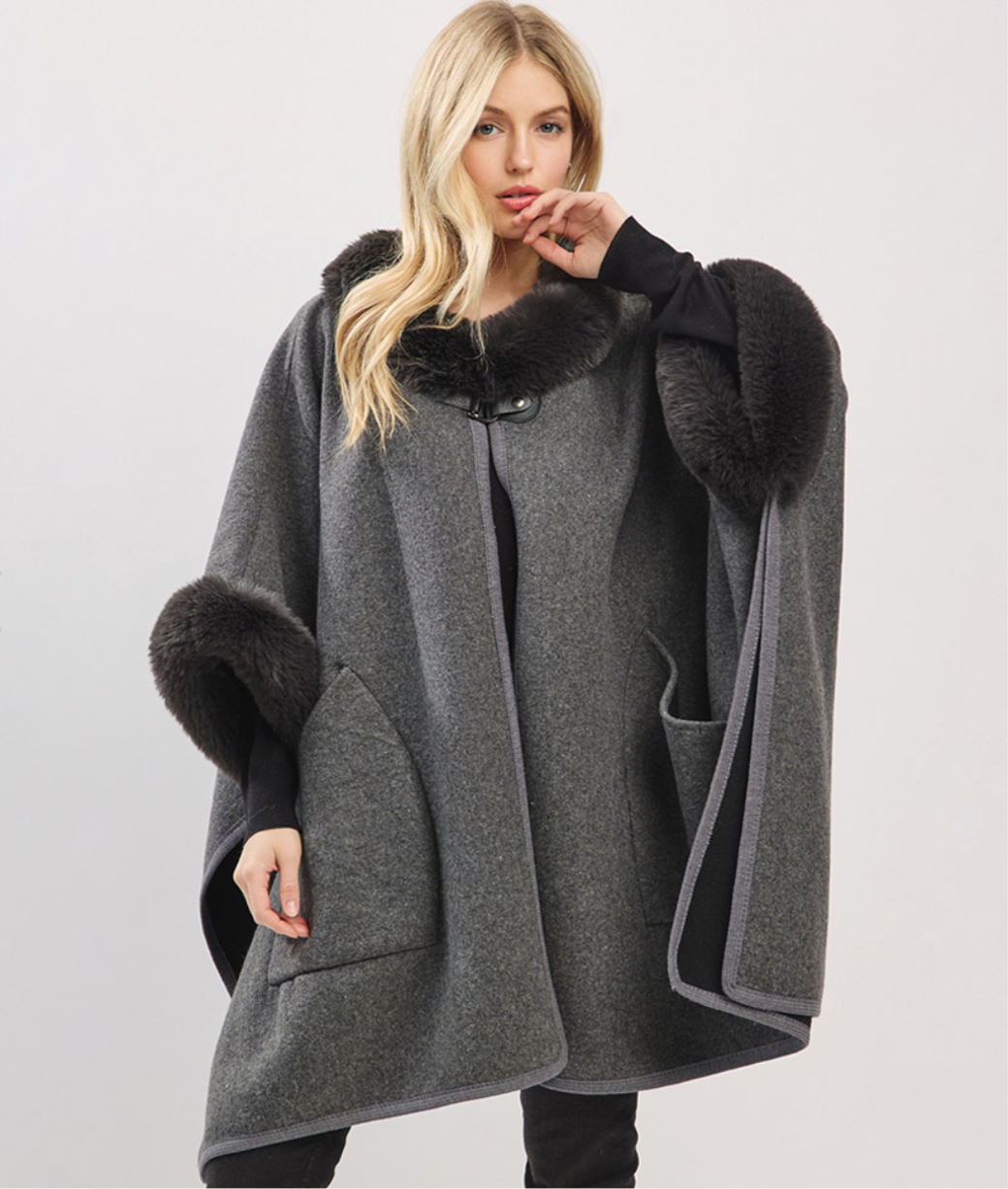 Faux Fur Trim Toggle Clasp Front Cape Wrap Poncho