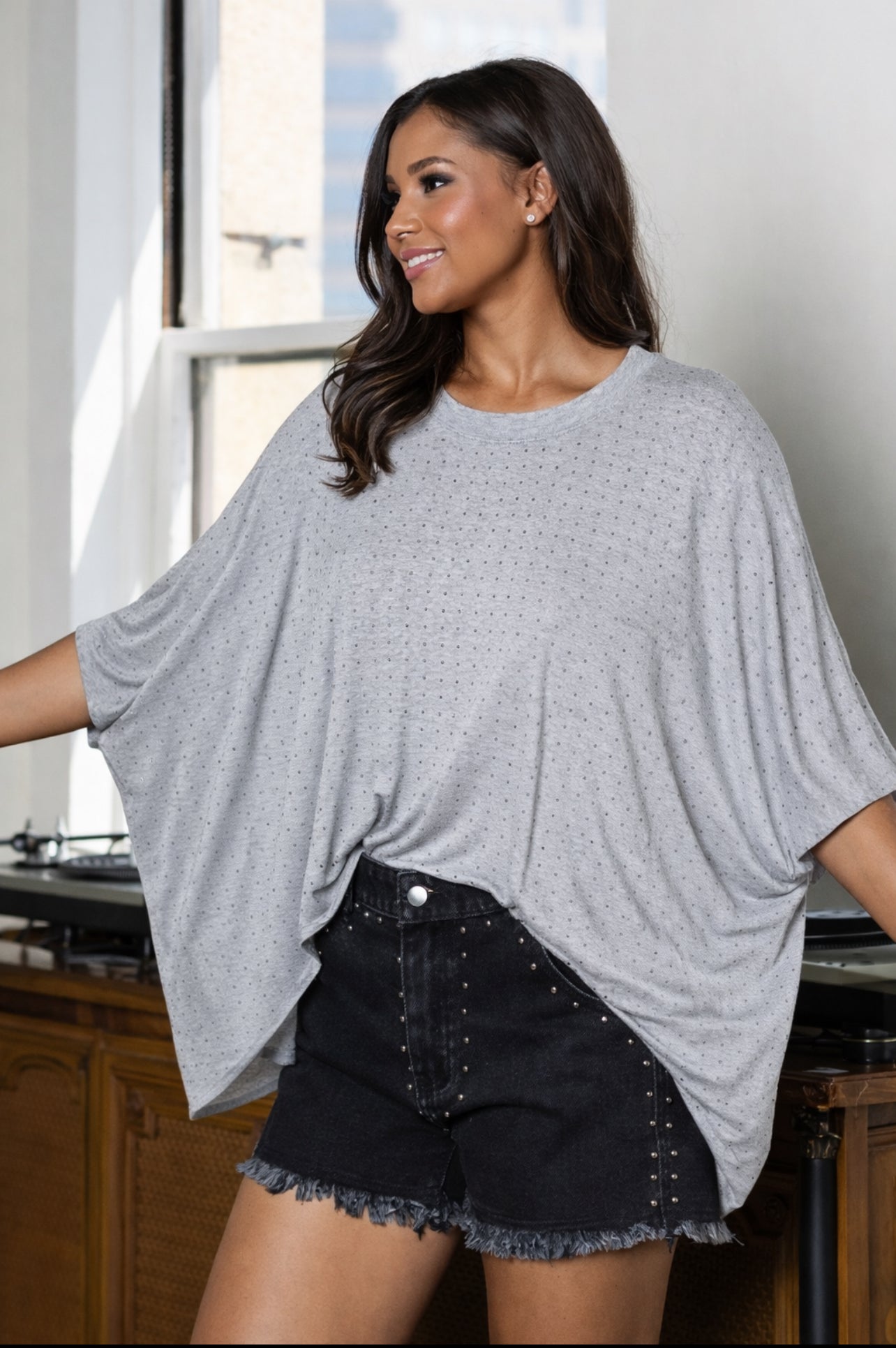 RELAXED-FIT BATWING TOP_GREY