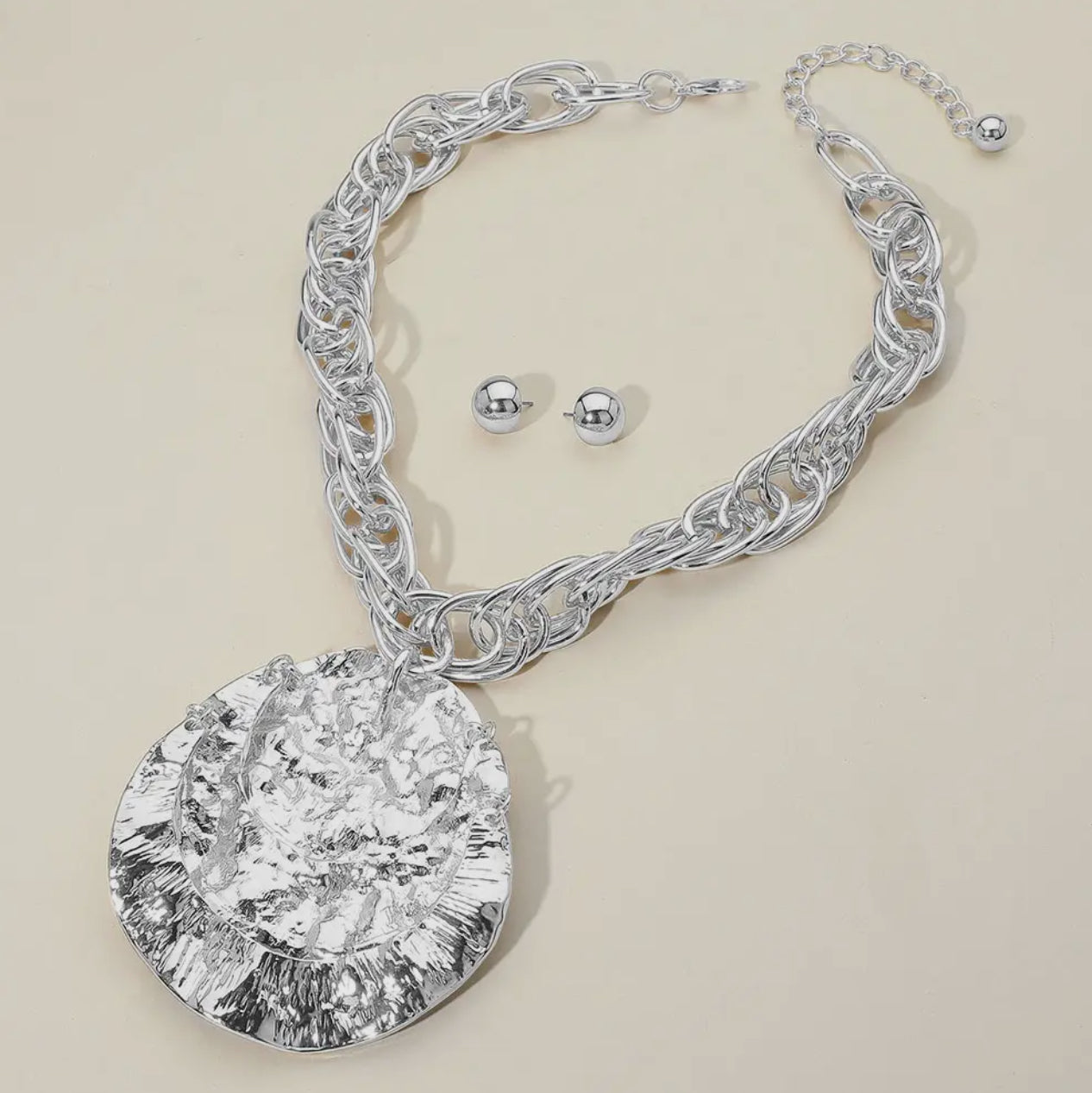 Gold Hammered Metal Pendant Chain Necklace