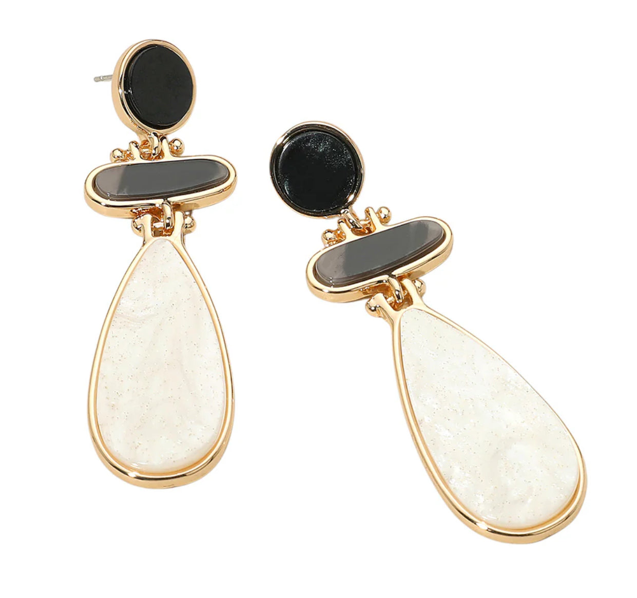 Abstract Glittered Resin Dangle Earrings_Black and Cream