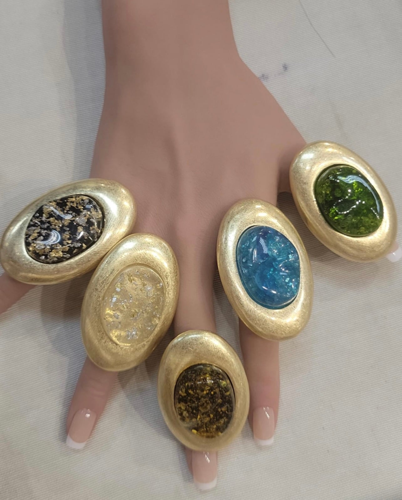 Vintage Sparkle Brass Oval Ring