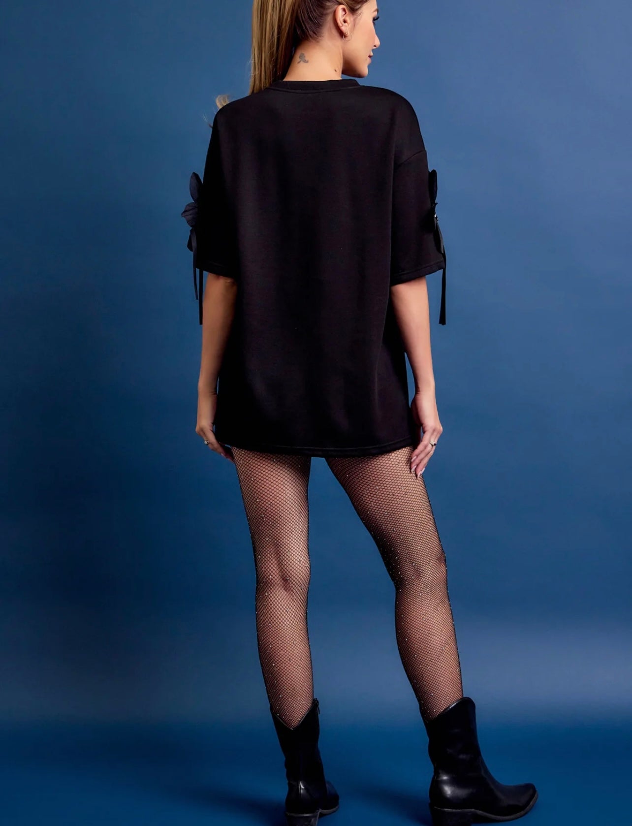NICOLE FLORAL APPLIQUE OVERSIZED T-SHIRT