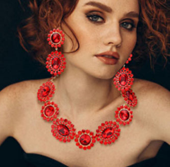 Red Round Oval Stone Accented Necklace