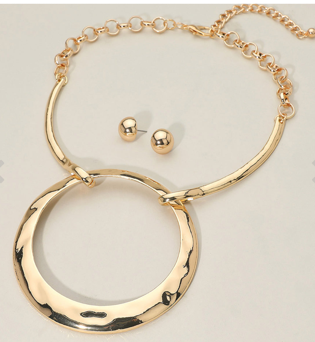 Bold Modern Hammered Circle Pendant Accent Statement Necklace