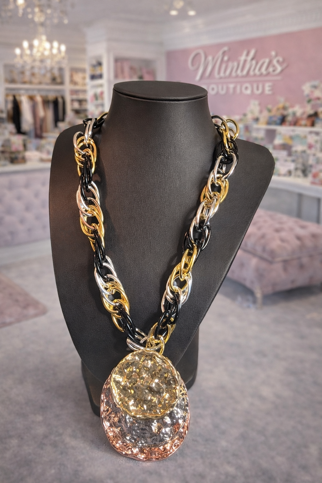 Mixed Metal Chunky Pendent Necklace