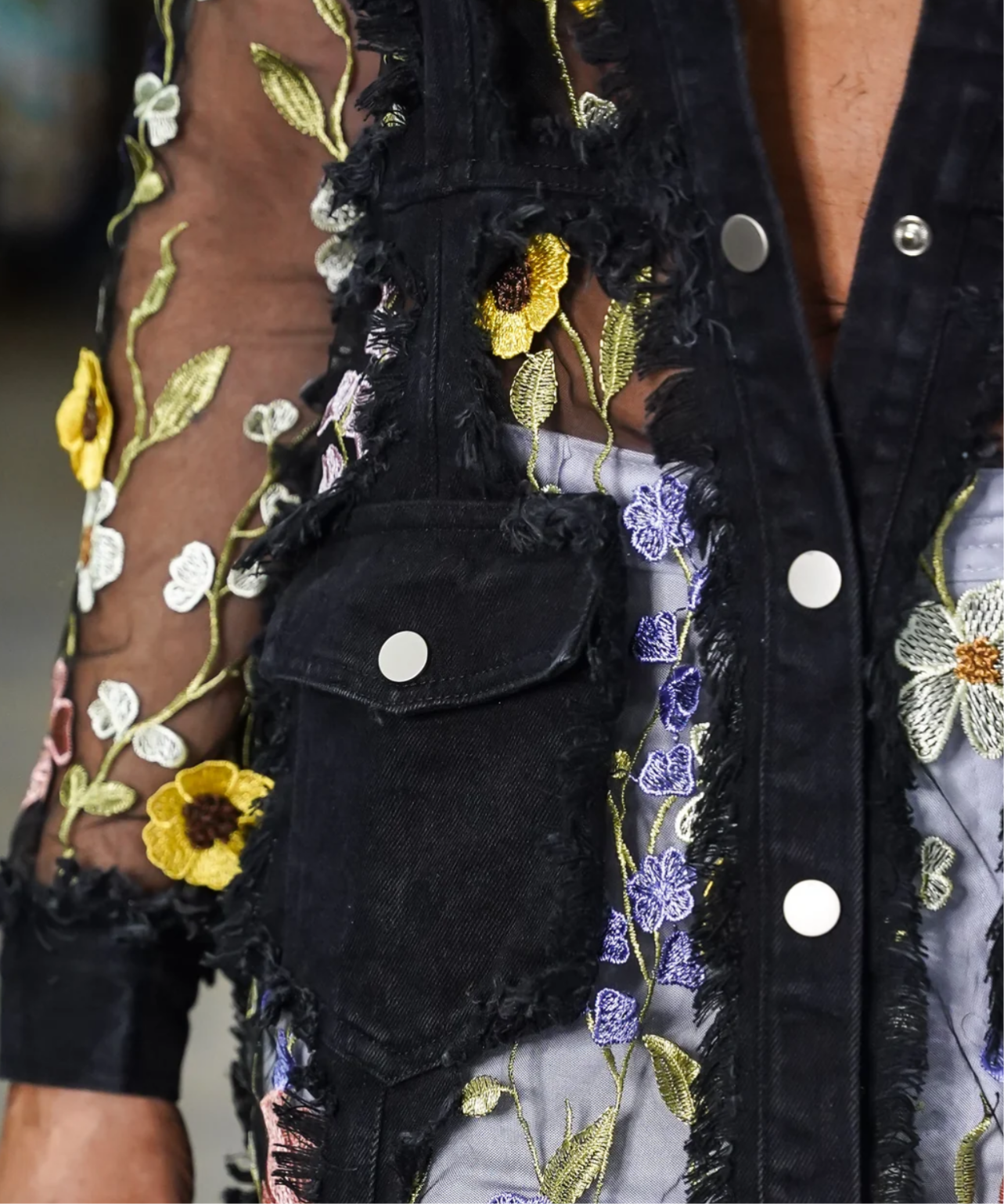 FLOWER PETALS ON DENIM LONG JACKET