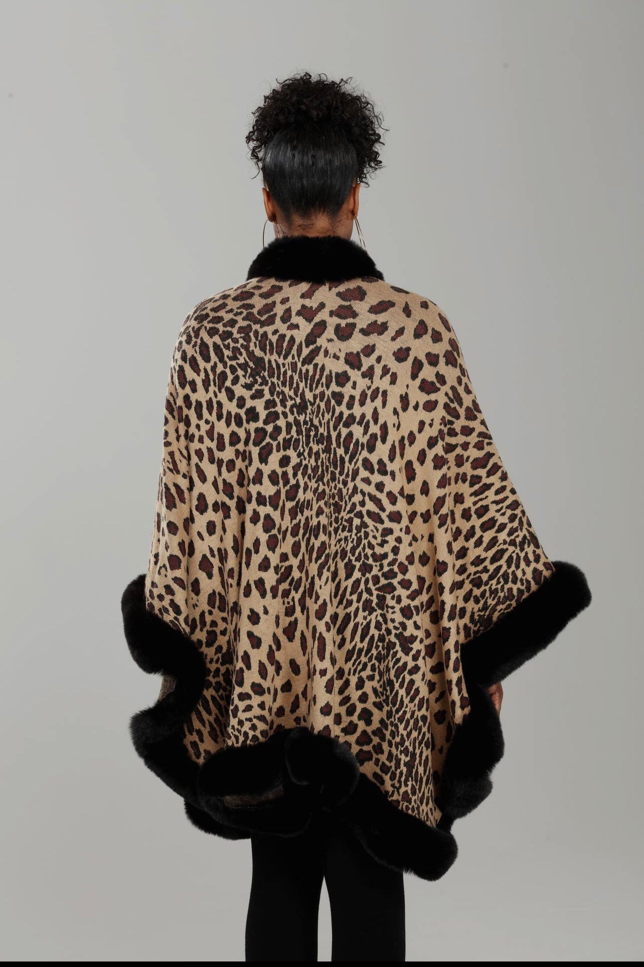 Make a Statement Leopard Cape w/Faux Fur