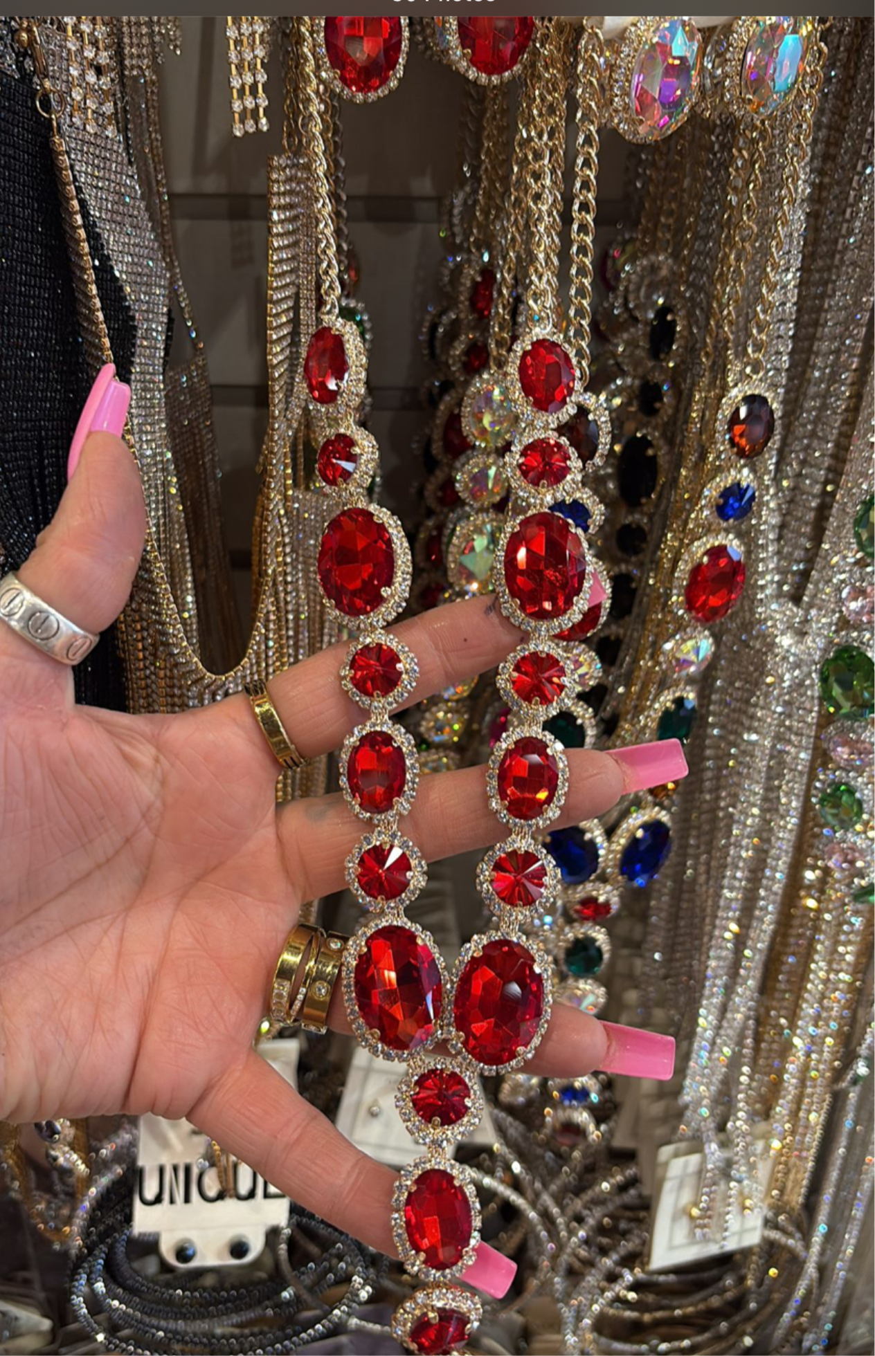 On Time Glass Stone Necklace Set