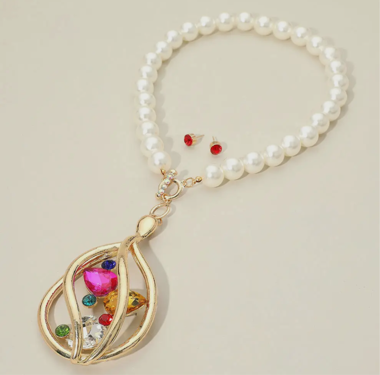 Oversized Elegant Sculpture Pendent Accent Pearl Statement Necklace
