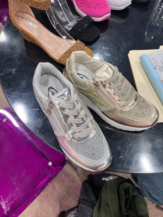 Maxima Metallic Sneaker_Gold or Silver