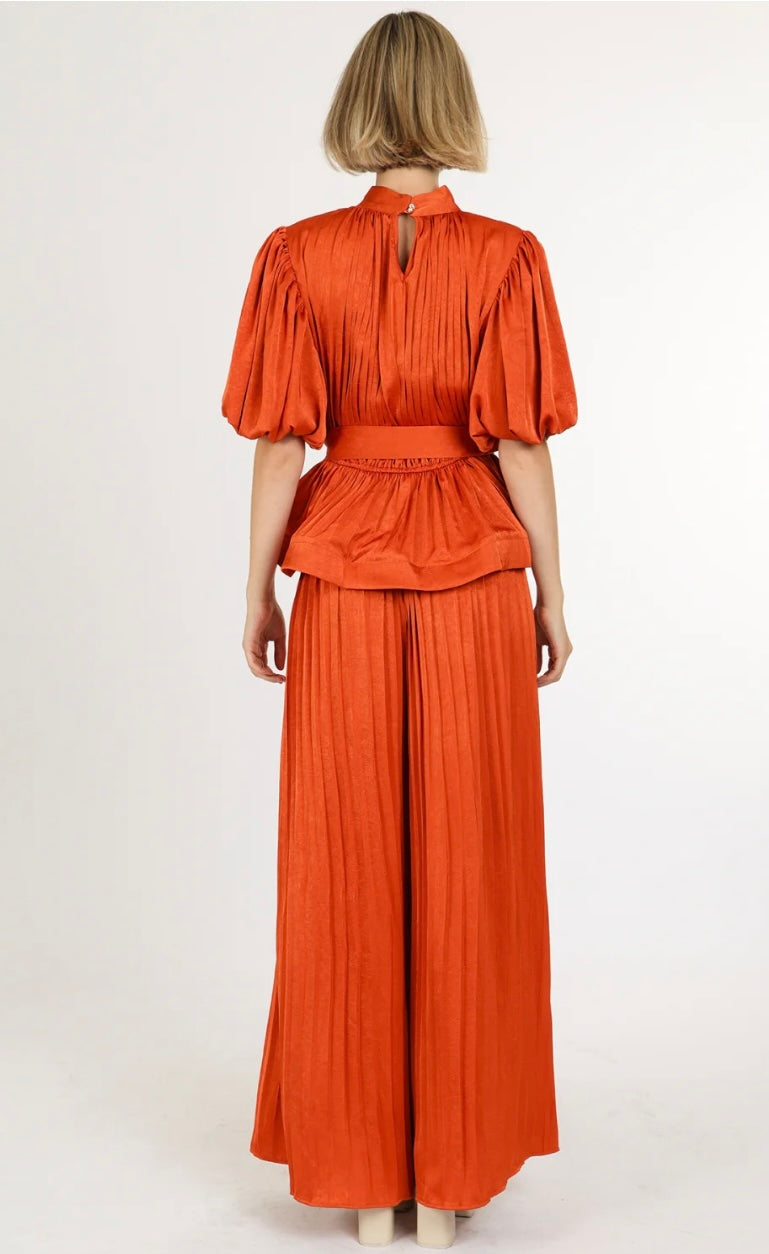 Clara Glossy Texture Belted Pleats Top & Flare Pants Set _Orange or Green