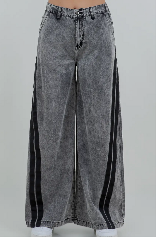 Acid Washed Pull On Wide Leg Jeans