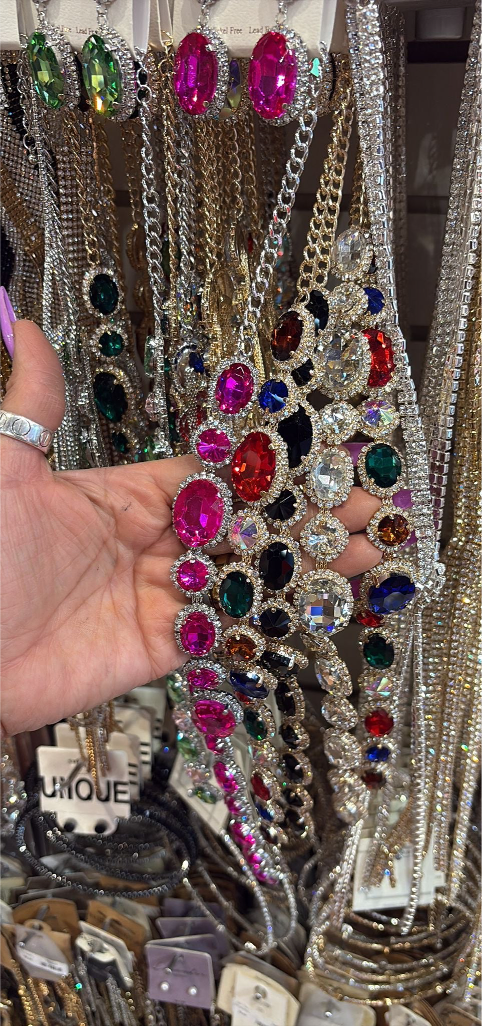 On Time Glass Stone Necklace Set