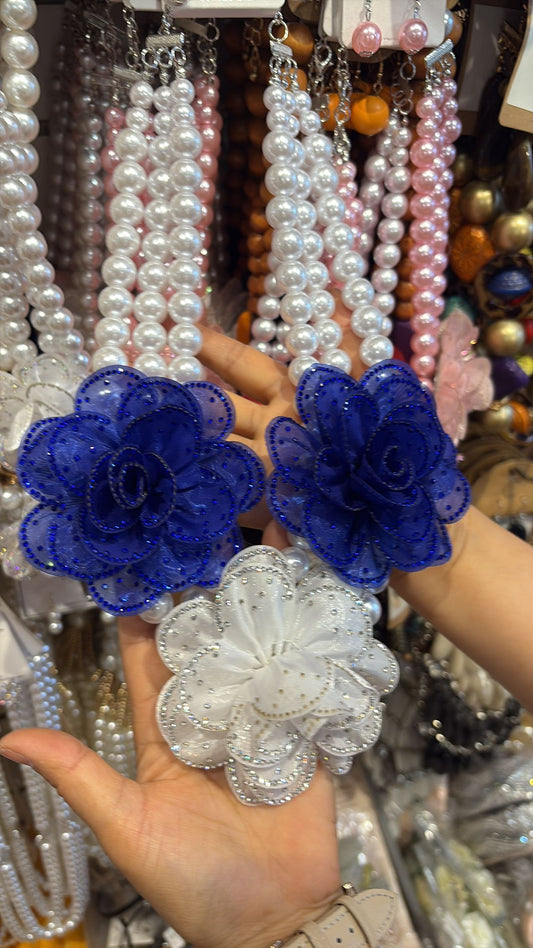 Beautiful Flower Pearl Necklace Set