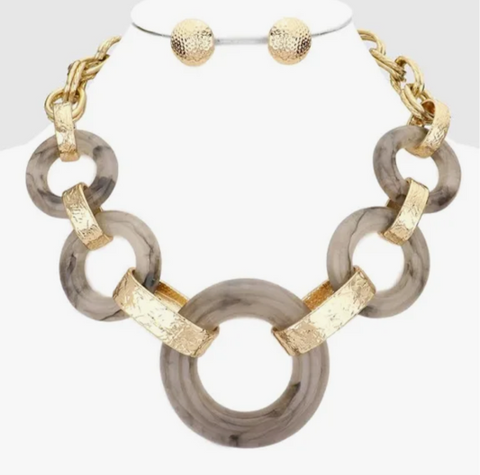 Charming Circle Link Necklace