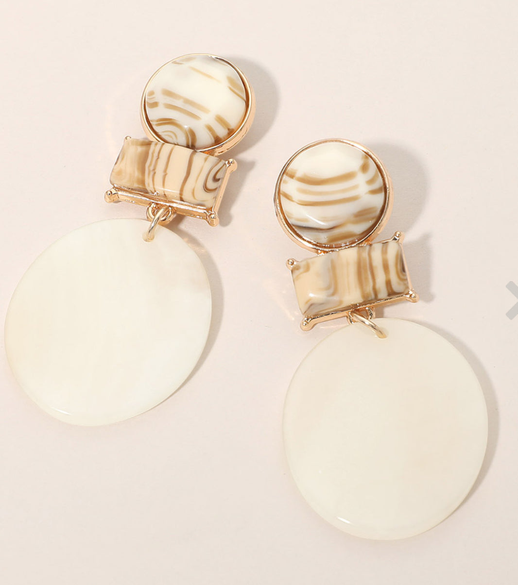 Geometric Resin Round Drop Statement Earrings_Natural