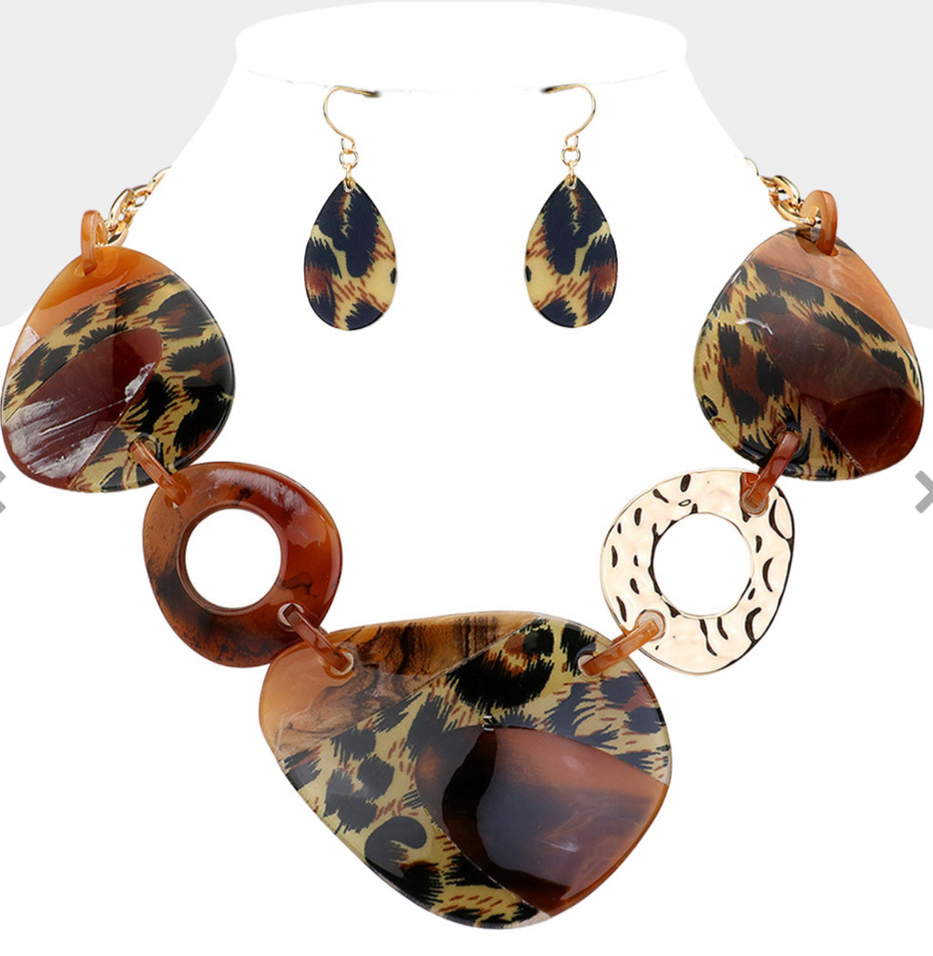 Leopard Abstract Statement Necklace Set