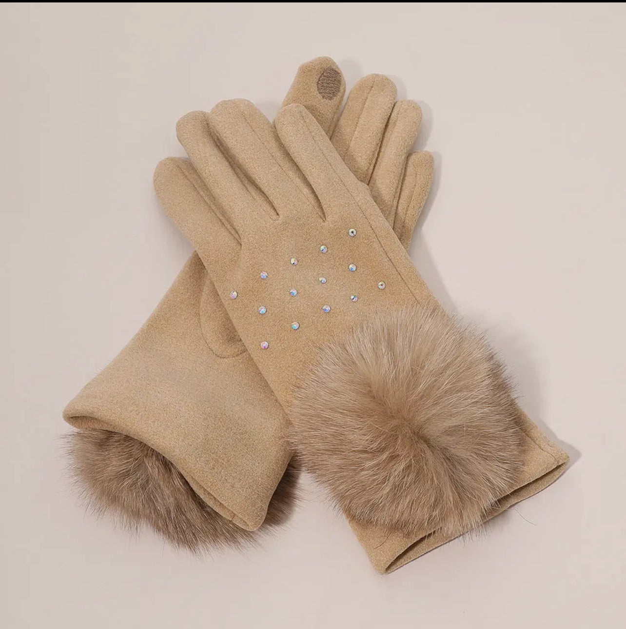 Faux Fur Gloves Cuff Pom w/Rhinestone