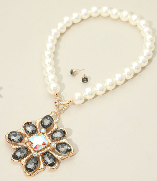 Square Oval Glass Stone Embellished Pendant Accent Toggle Pearl Statement Necklace