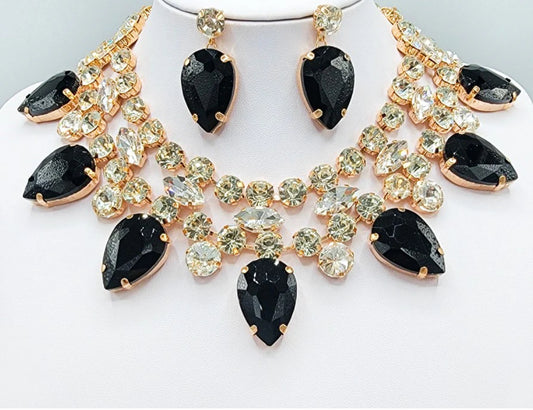 Black w/Rhinestone Bib Necklace