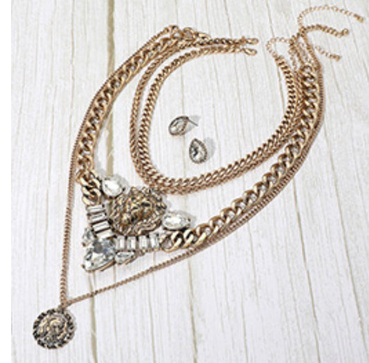 4PCS - Antique Bold Metal Lion Pendant  Multi Layered  Bohemian Vintage